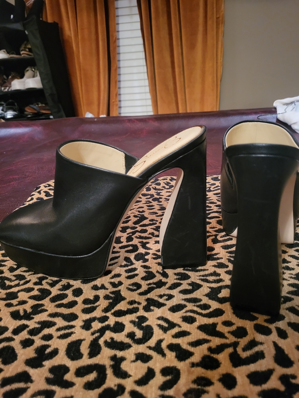 Jessica Simpson Black Leather Slip-On Mule Heels - Picture 4 of 5